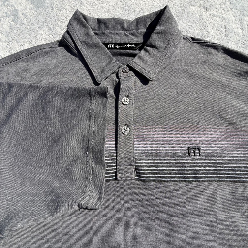 TravisMathew Performance Gray Horchata‎ Golf Polo Shirt Size Mens Large